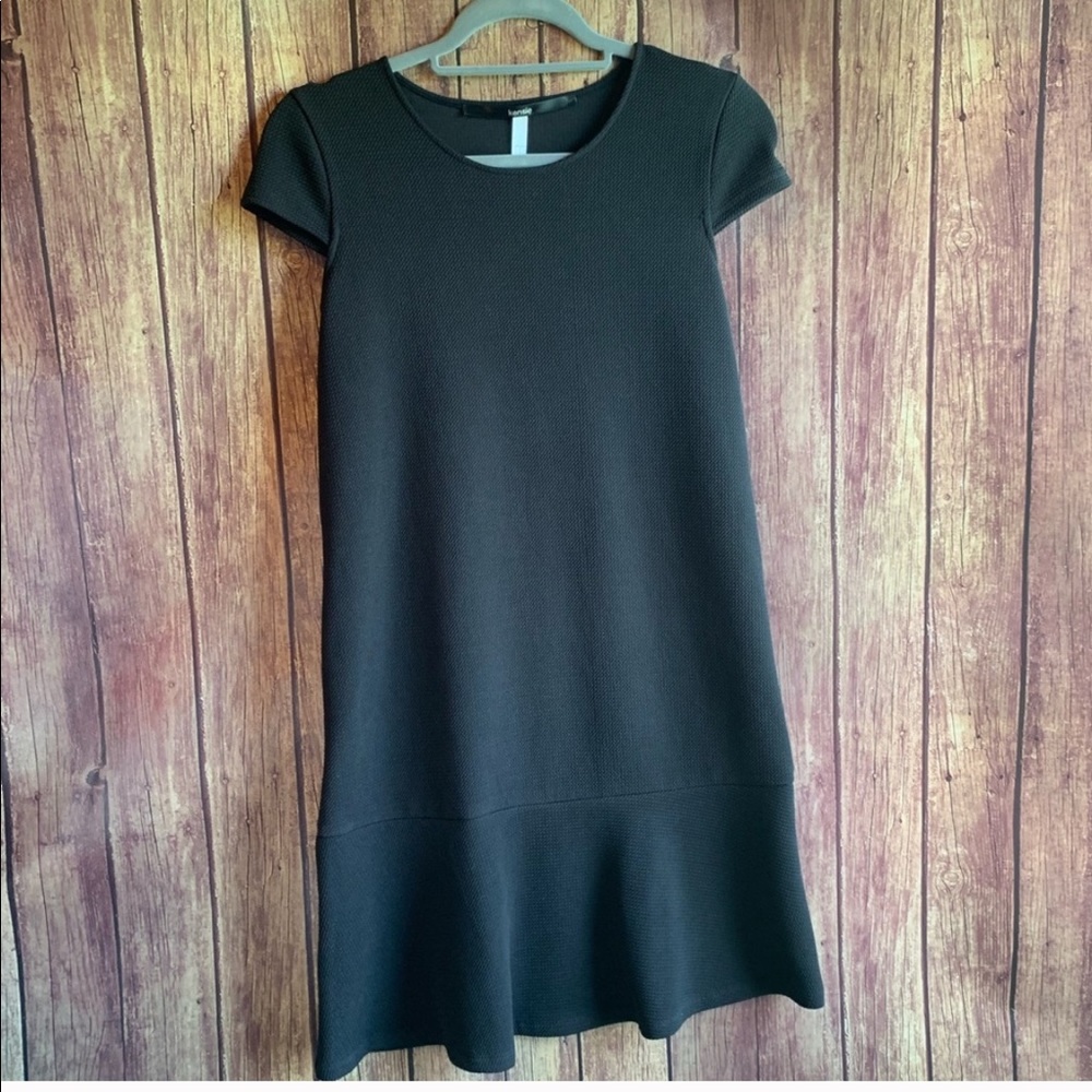Kensie Black Textured Cap Sleeve Dress